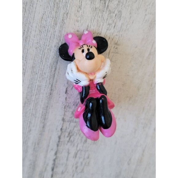 Minnie Mouse blushing Daydream sit toy figure Mini - Picture 1 of 5